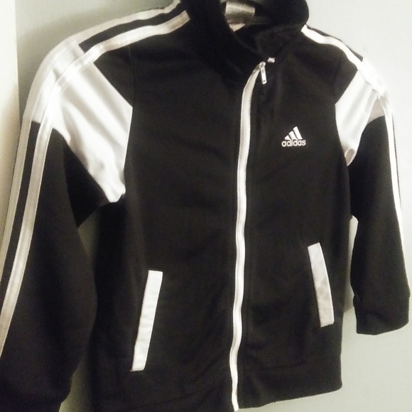 Adidas size 6 kids jacket - Picture 3 of 7